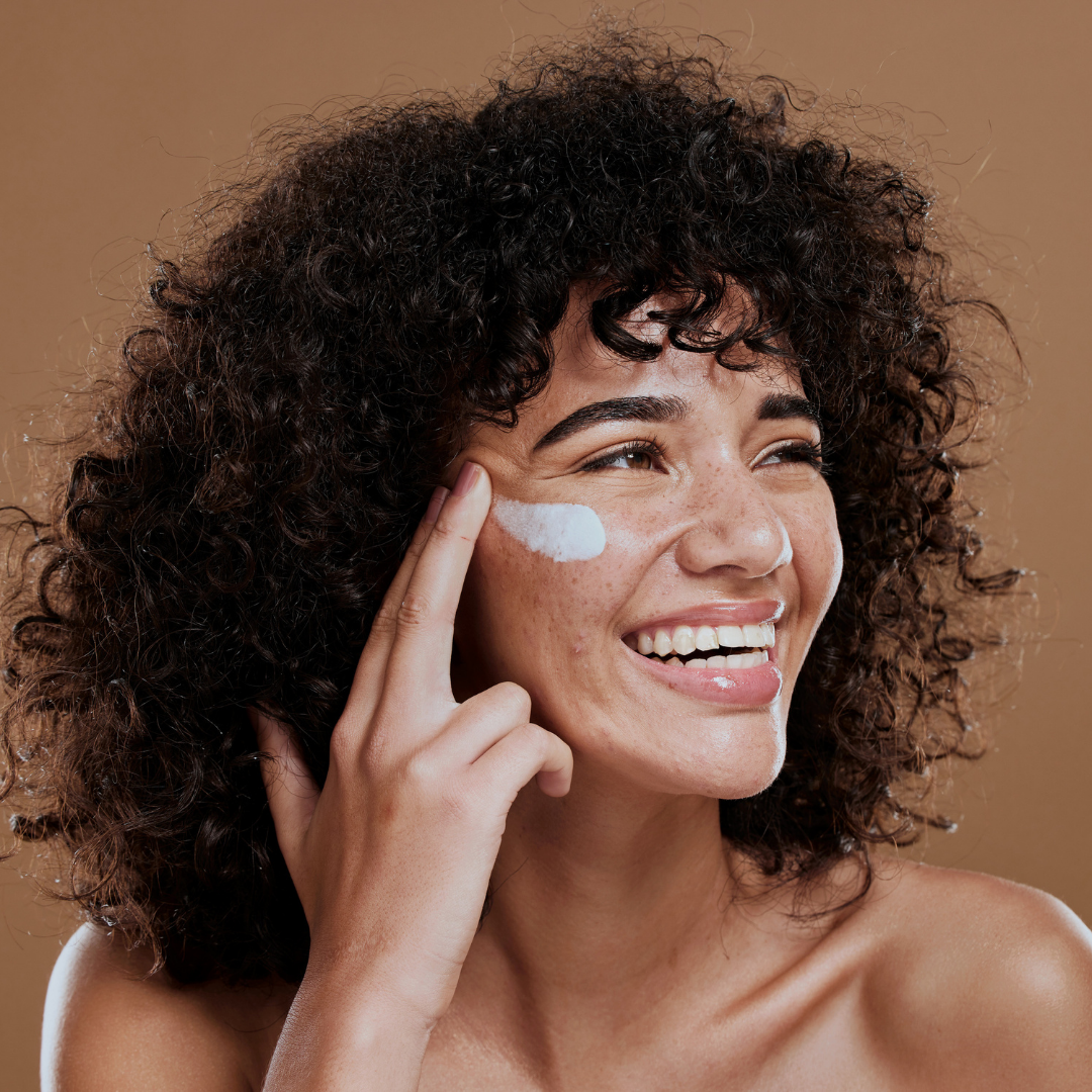 Crema Arbutin White | Manchas y Tono Uniforme de la Piel